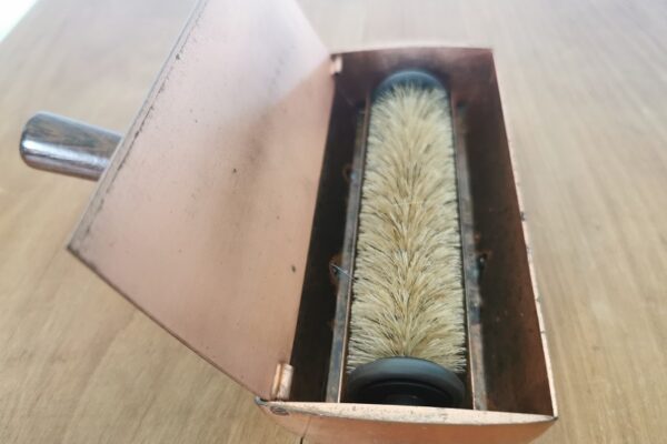 Tischkehrer, Roller Perk – Bild 3